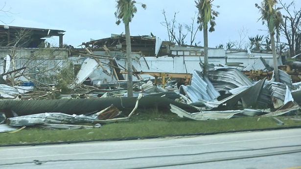 超大型ハリケーン「ハービー」が来襲した。「不測の風雲」の背後の警告を求めるべきだ