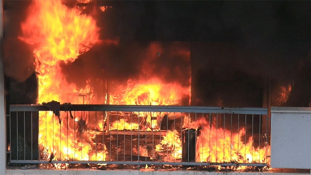 素晴らしい救い-危険かつ恐ろしい火災の中で受けた神の驚くべき御加護
