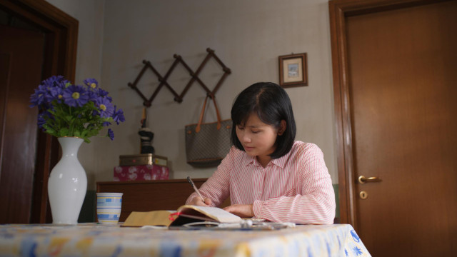 私はもう日中に罪を犯し、夜に告白するという生活に悩まされてはいません  (II)